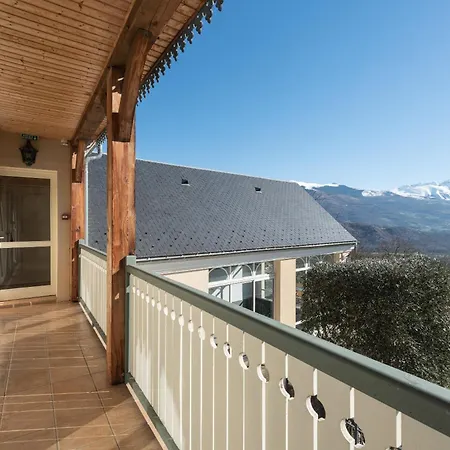 Le Berierot Avec Piscine Ouzous