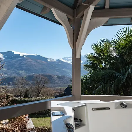 Dom wakacyjny Le Berierot Avec Piscine Ouzous