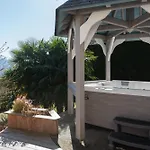 Le Berierot Avec Piscine * Ouzous
