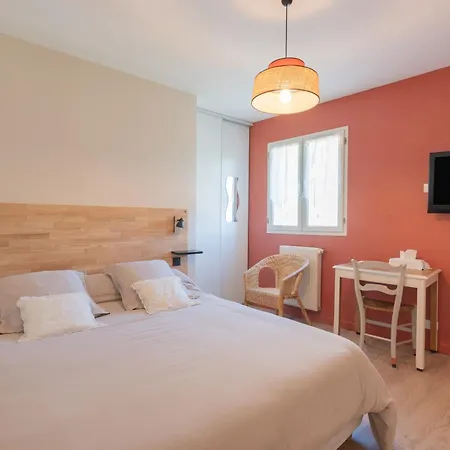 Le Berierot Avec Piscine بيت للعطل *