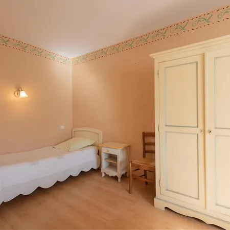 Le Berierot Avec Piscine بيت للعطل